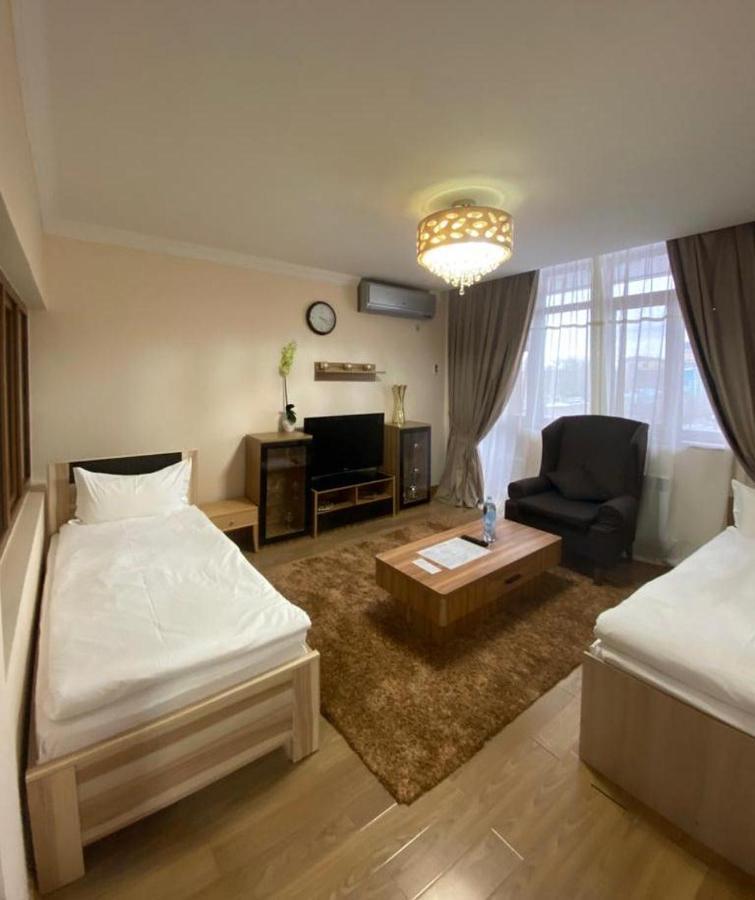 Atb Grand Hotel Atyrau Exterior photo